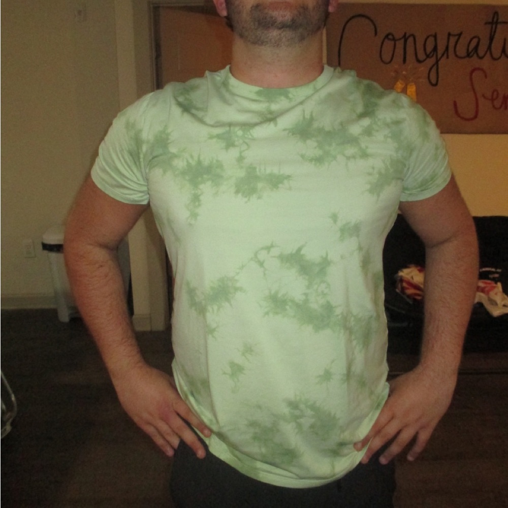 Men’s Lululemon 🍋 XL T-Shirt